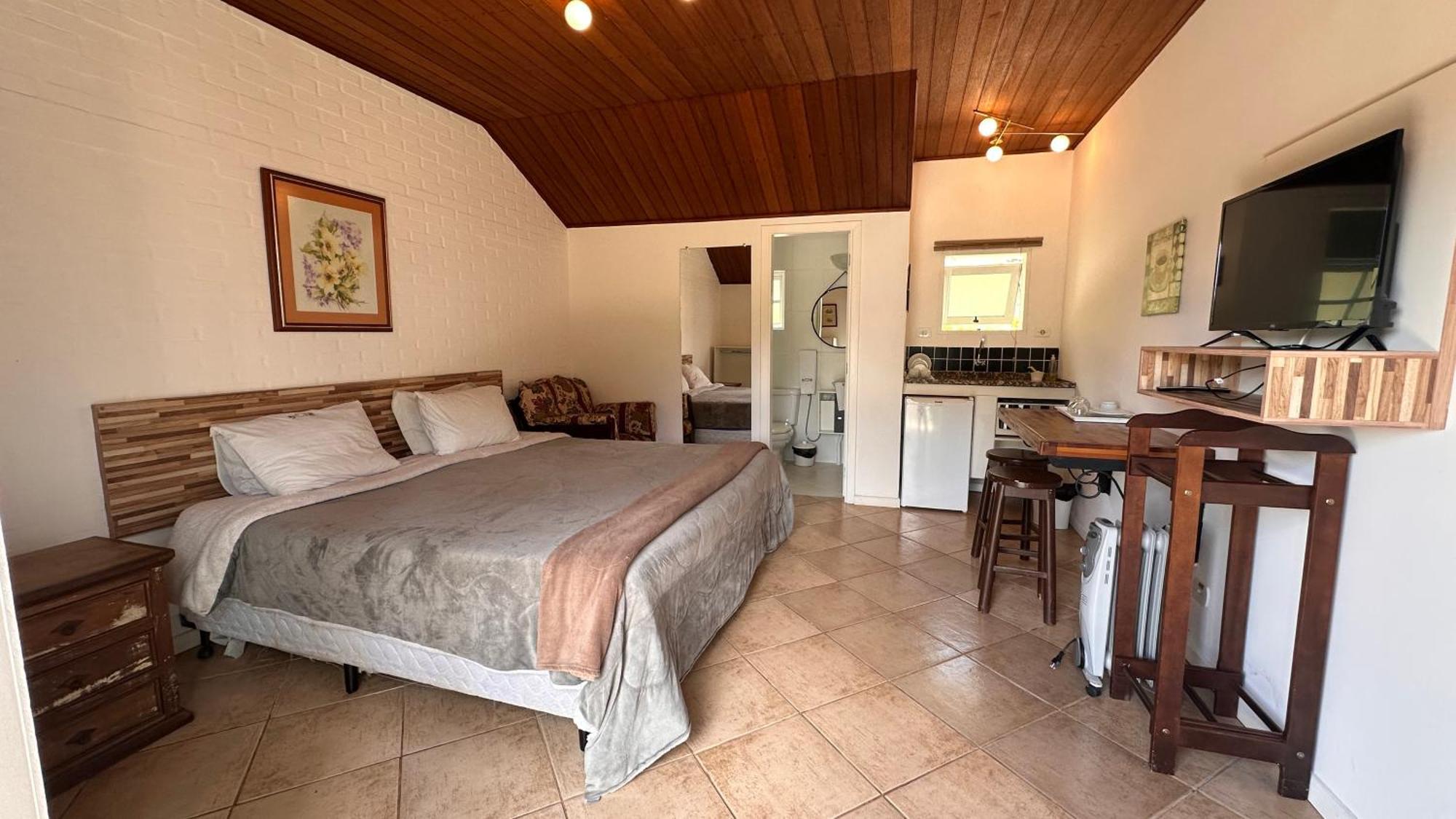 La Vie De Charme Hotel *